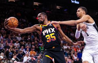 赛场上的不 赛场上的不