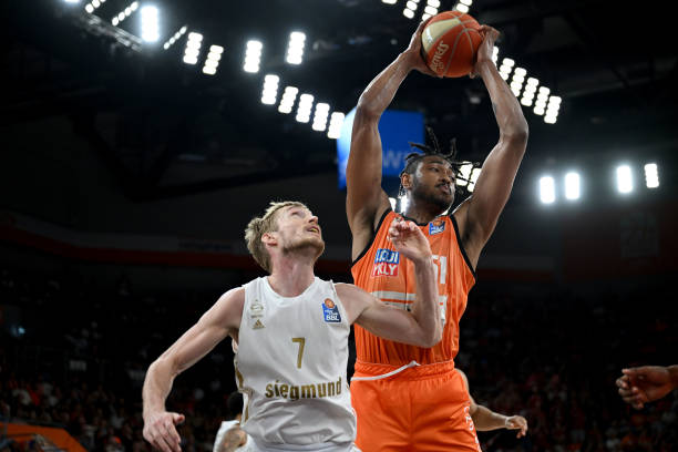 一方面是给 一方面是给