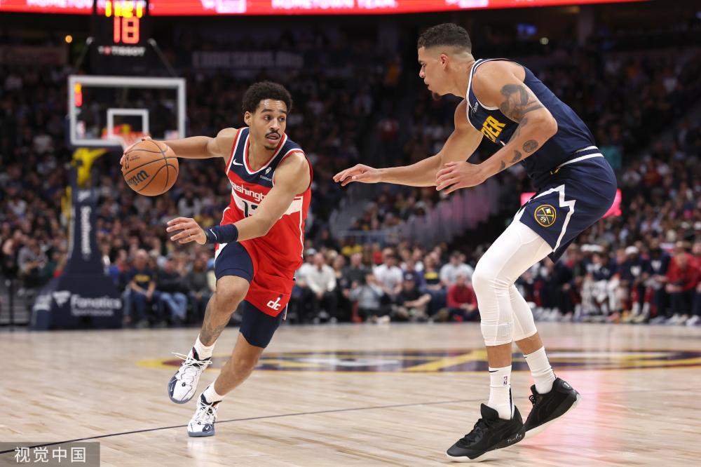 更是对球员 更是对球员