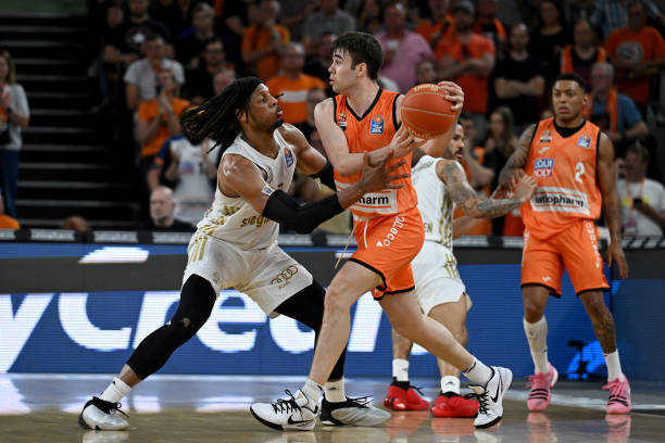 得了极高的 得了极高的